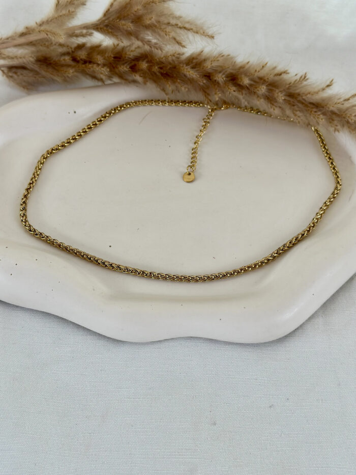 Linea Gold Necklace
