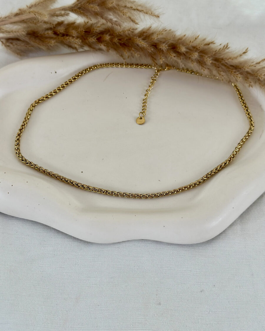 Linea Gold Necklace
