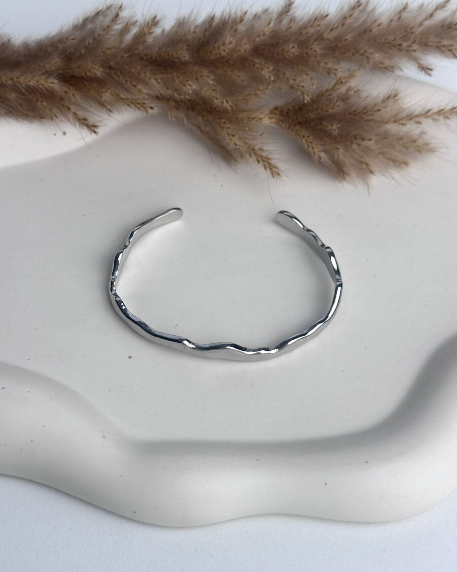 Noire Silver Cuff - Seleniajewels
