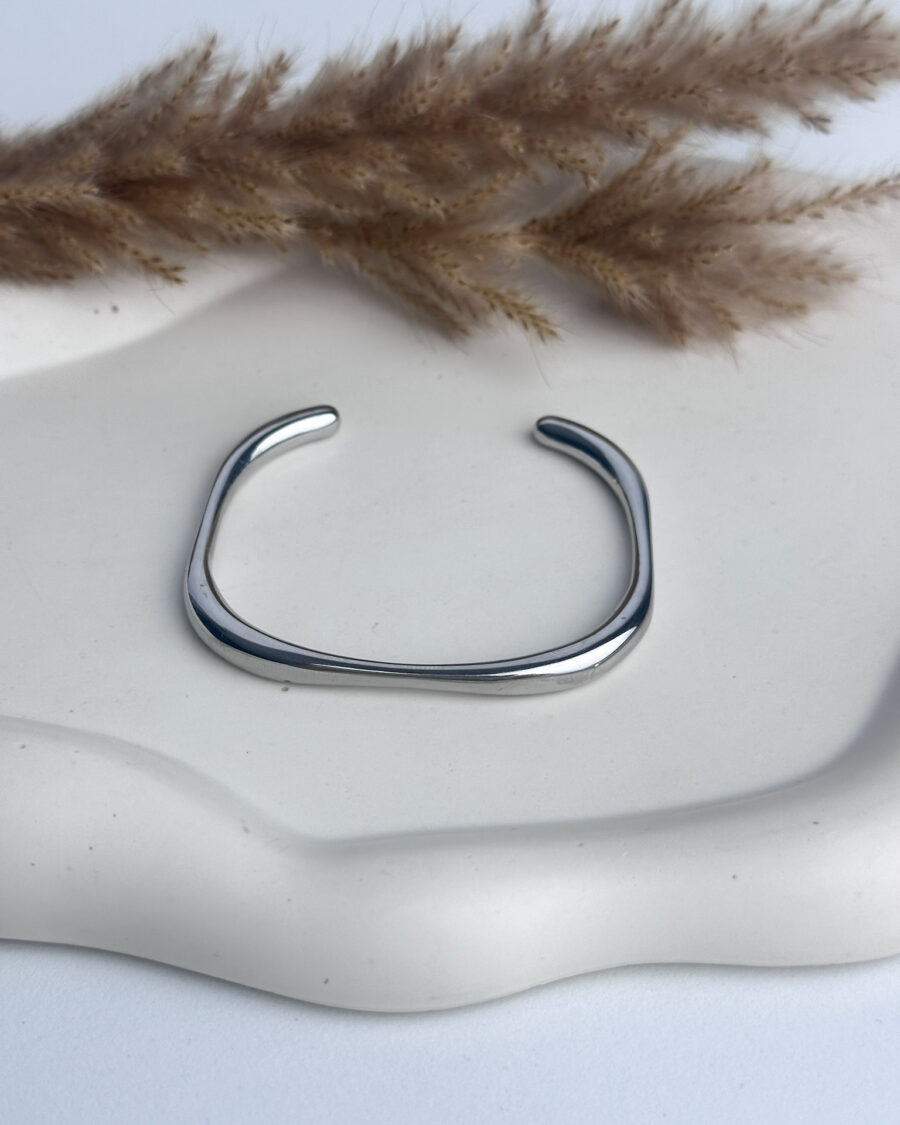 Amara Silver Cuff - Seleniajewels