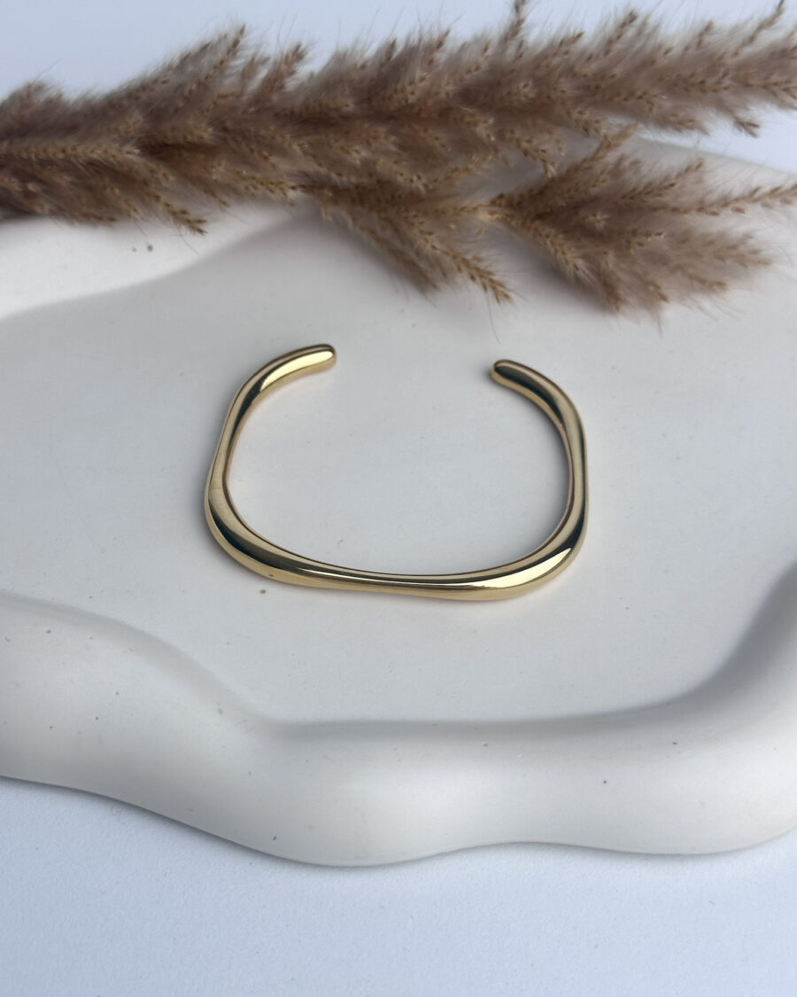 Amara Gold Cuff - Seleniajewels