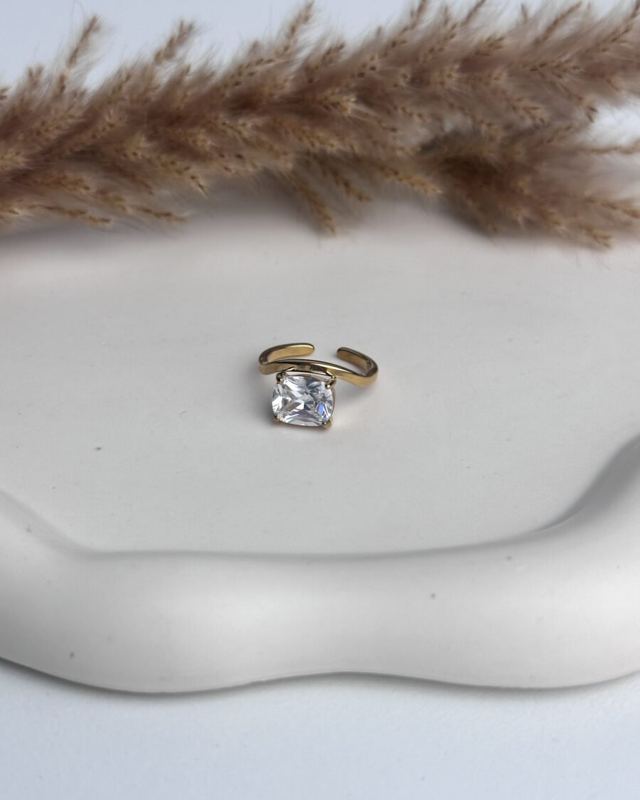Royale Gold Ring - Seleniajewels