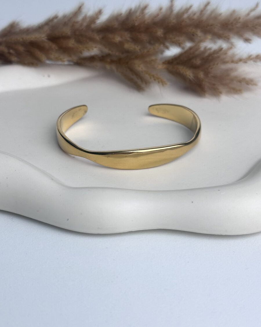 Grace Gold Cuff - Seleniajewels